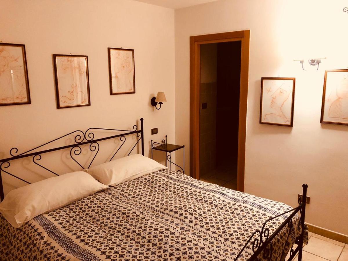 Le Antiche Porte Пешичи Екстериор снимка