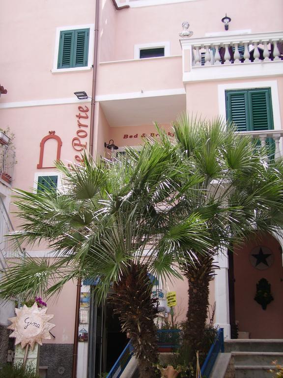 Le Antiche Porte Пешичи Екстериор снимка